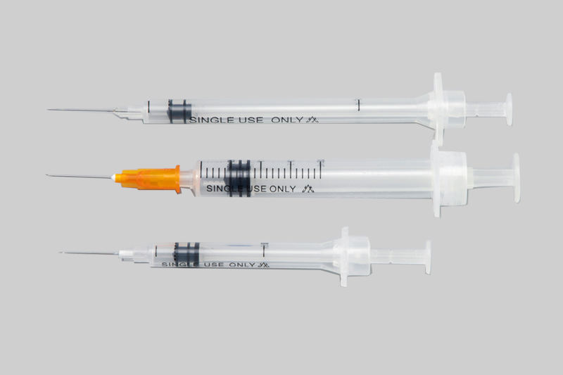 Self destructible syringe